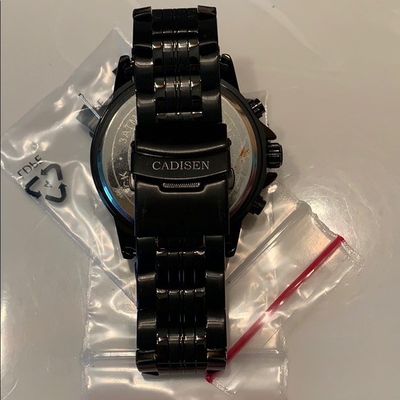 Black faced watch - Picture 2 of 4